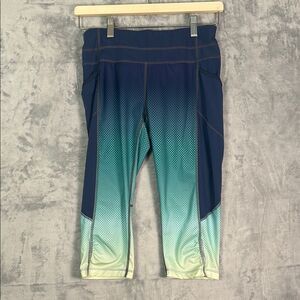 Athleta Blue Ombré Faded Out Dobby Be Free Capri Leggings Pockets Size Small